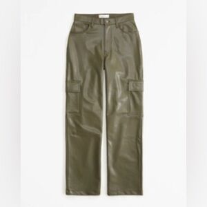 Curve Love Vegan Leather Cargo 90s Relaxed Pant new
